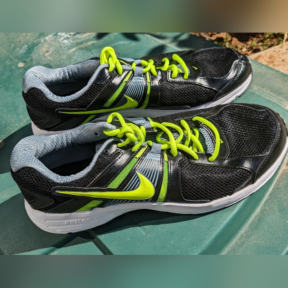 Size 13 Black/Neon Green Nike Dart 10 Running Shoes